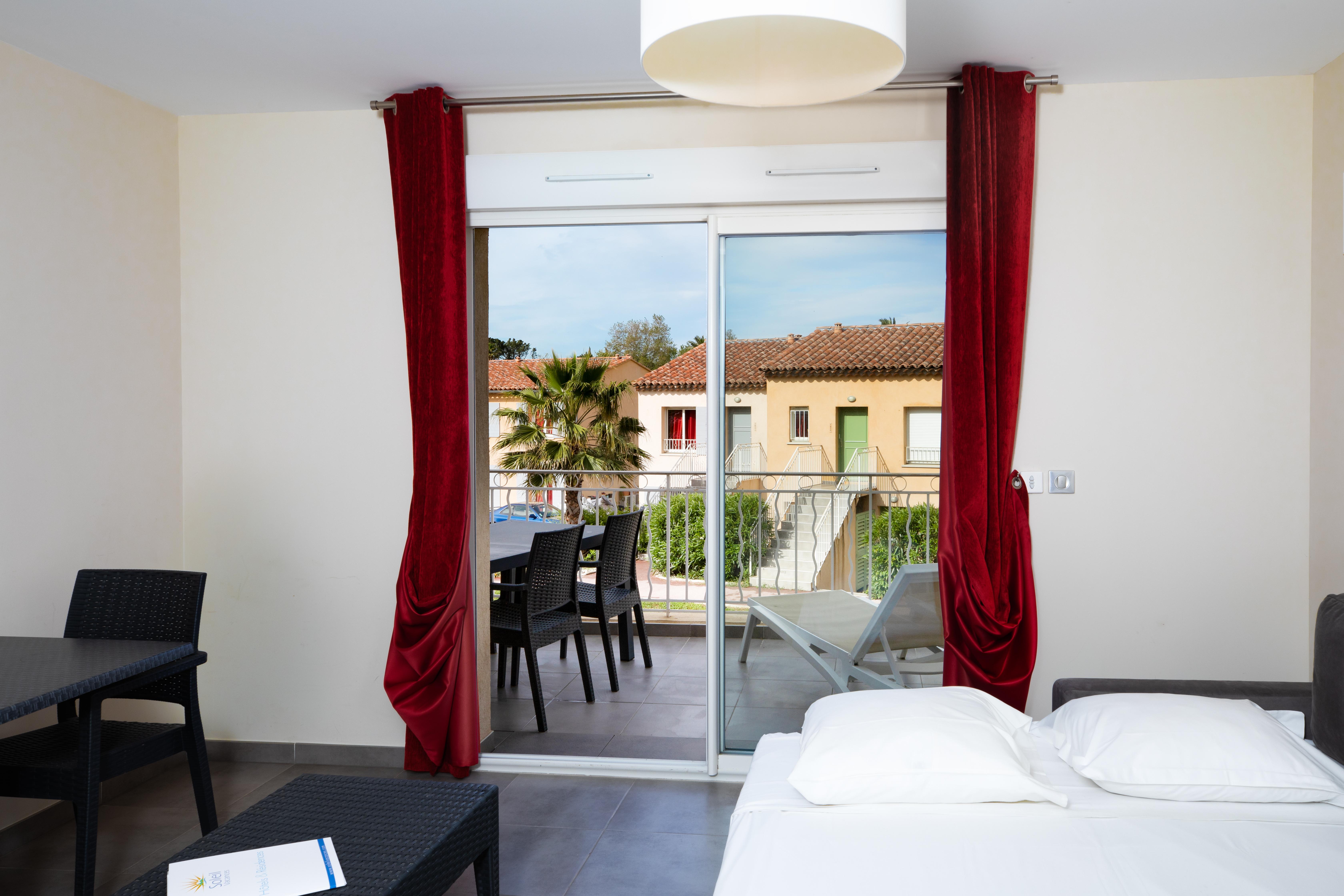 Sowell Residences Les Perles Du Golfe De Saint-Tropez Гримо Экстерьер фото
